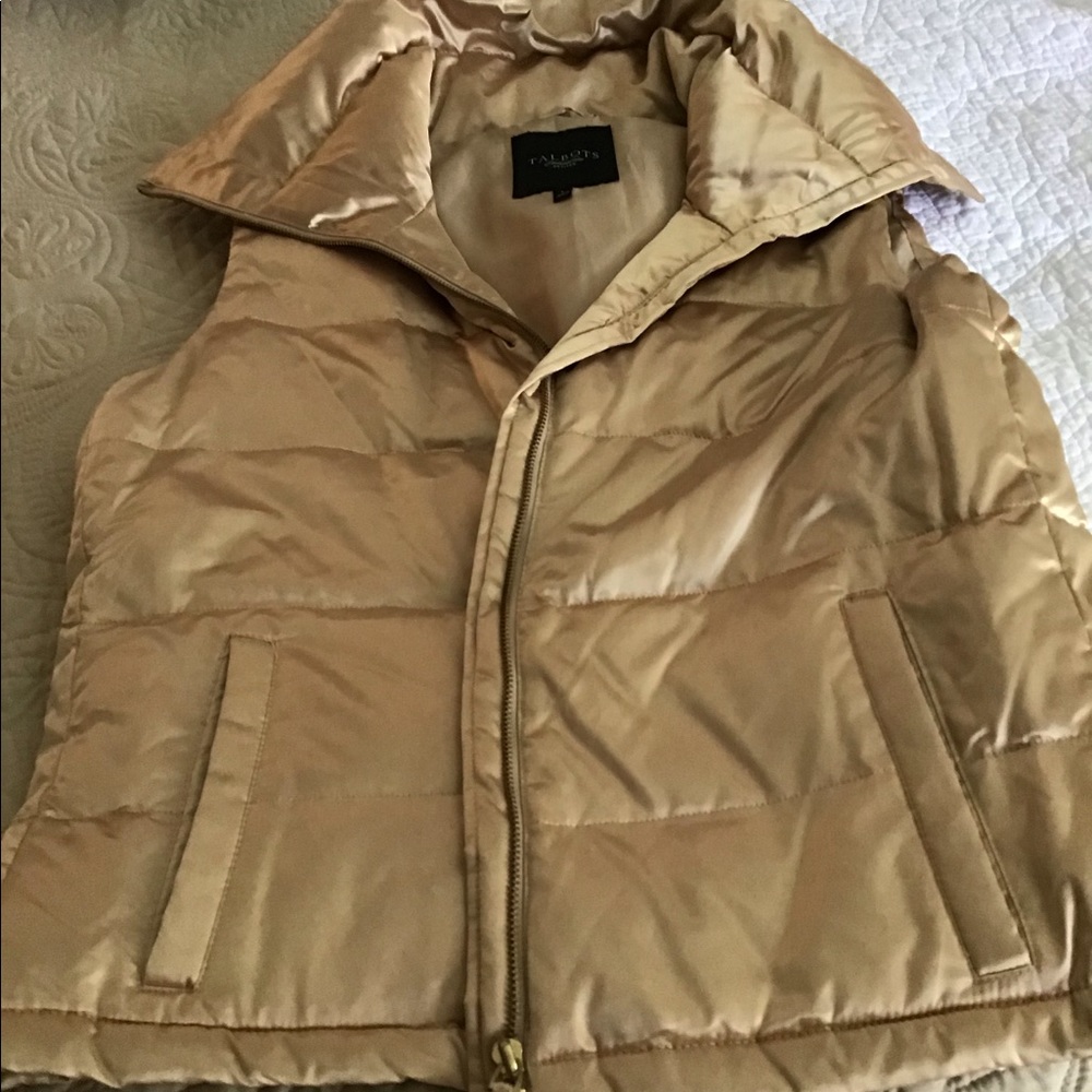 Puffy vest.